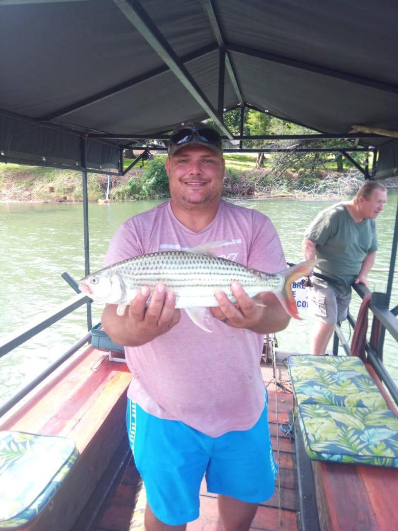 Hippo Retreat & Tiger Fishing Komatipoort Dış mekan fotoğraf